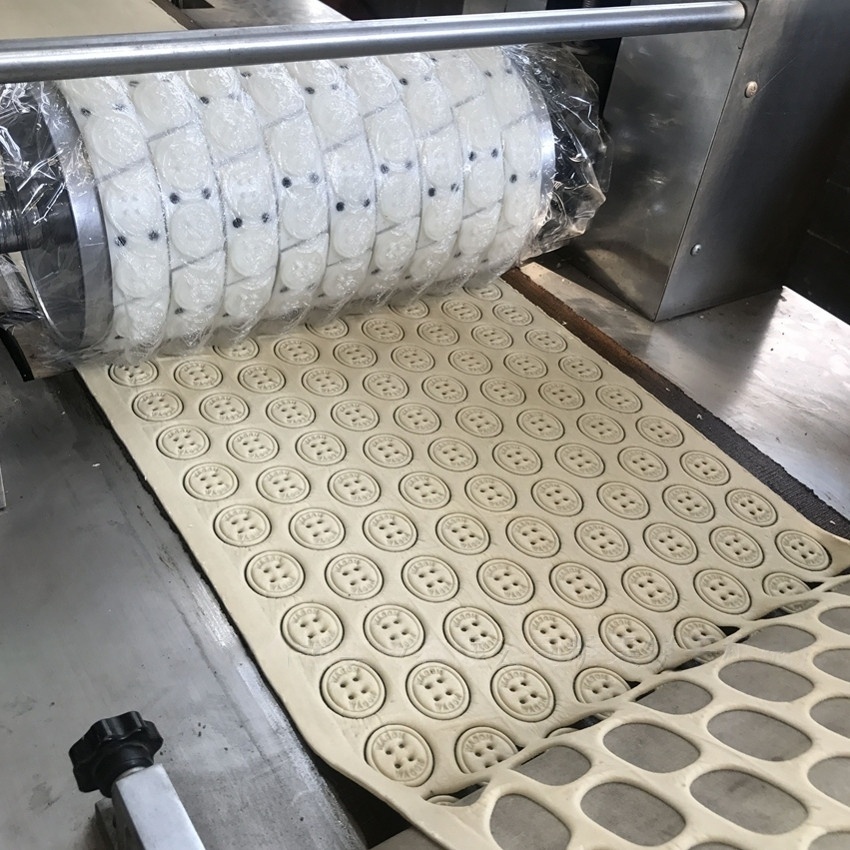 A brief look at the characteristics of the tough biscuit production line in terms of process.